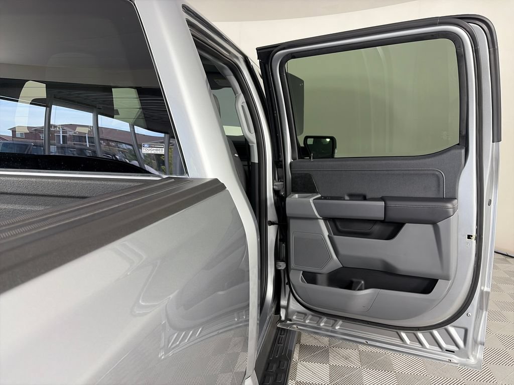 Certified 2025 Ford F150 Lightning XLT AWD/4WD image 28