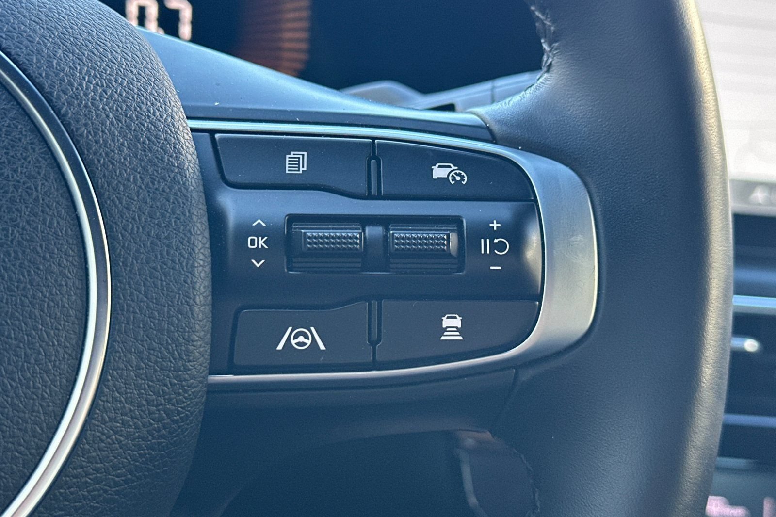 Used 2025 Kia K5 GT-Line AWD/4WD image 37