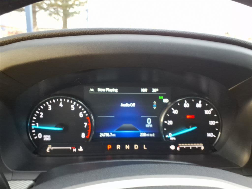 Certified 2022 Ford Explorer XLT w/ Equipment Group 202A image 21