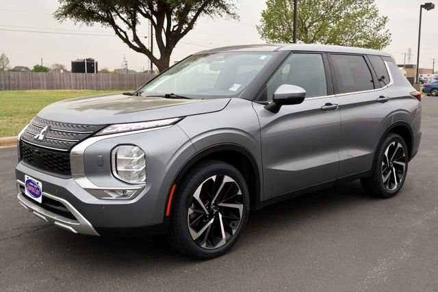 Used 2024 Mitsubishi Outlander SE image 10