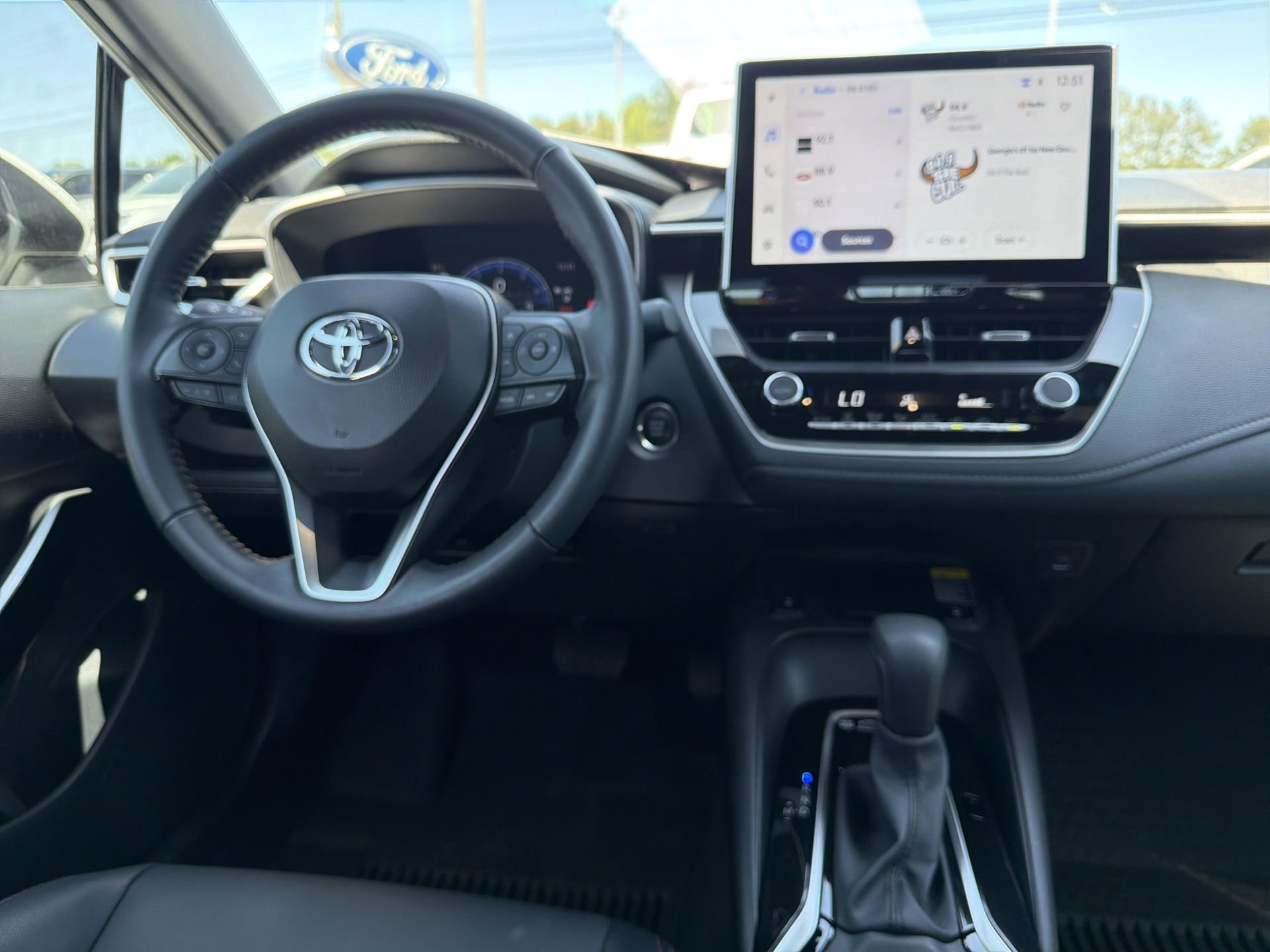 Used 2025 Toyota Corolla XSE image 3