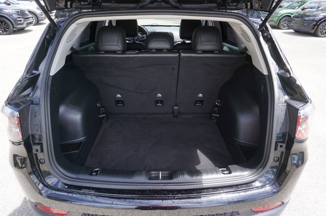 Used 2020 Jeep Compass Latitude FWD image 20