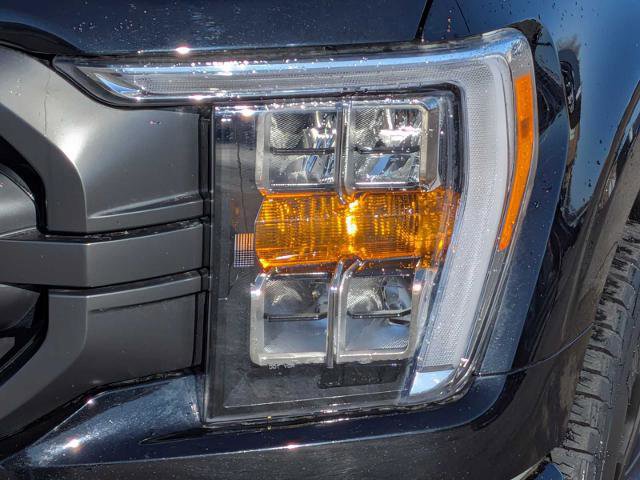 Certified 2022 Ford F150 XLT w/ Equipment Group 302A High image 10