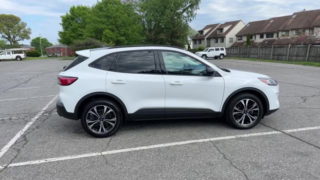 Certified 2022 Ford Escape SE w/ SE Sport Appearance Package AWD/4WD image 45