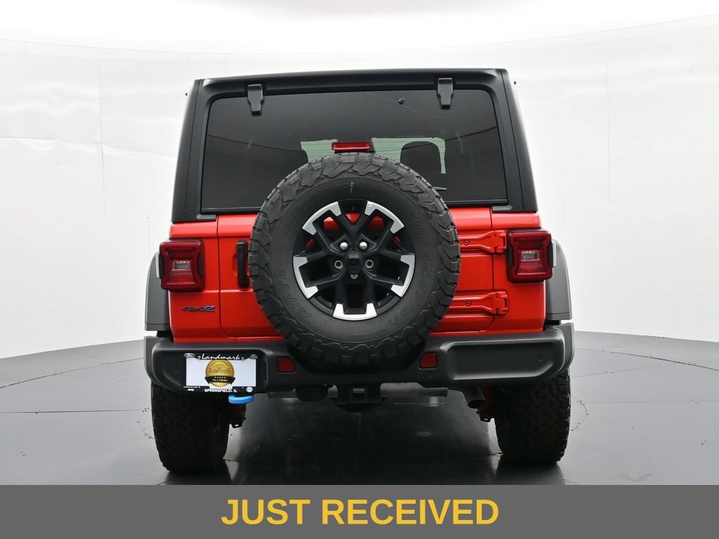 Used 2025 Jeep Wrangler Unlimited Rubicon 4xe w/ Safety Group AWD/4WD image 7
