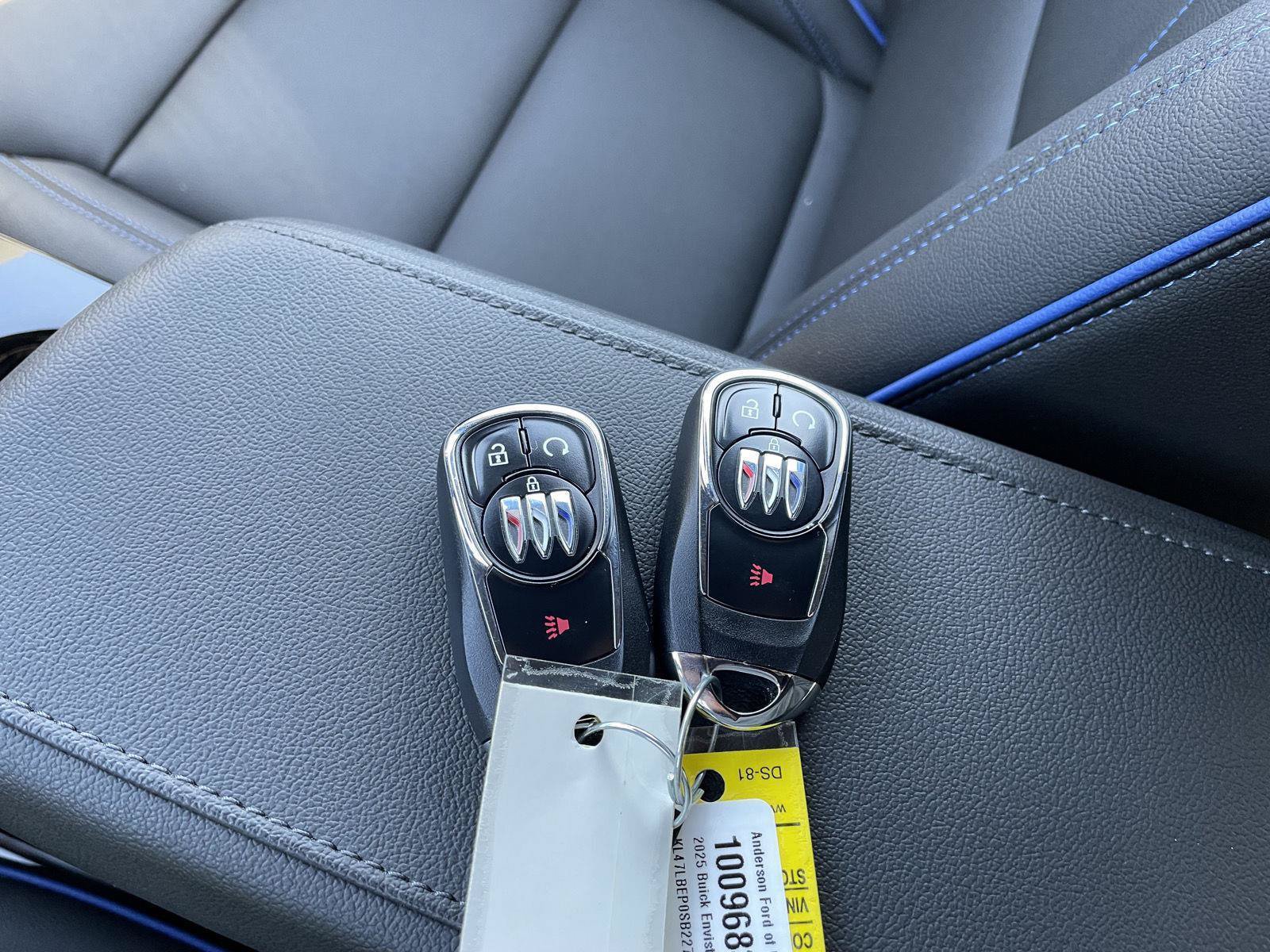 Used 2025 Buick Envista Sport Touring w/ Convenience I Package FWD image 36