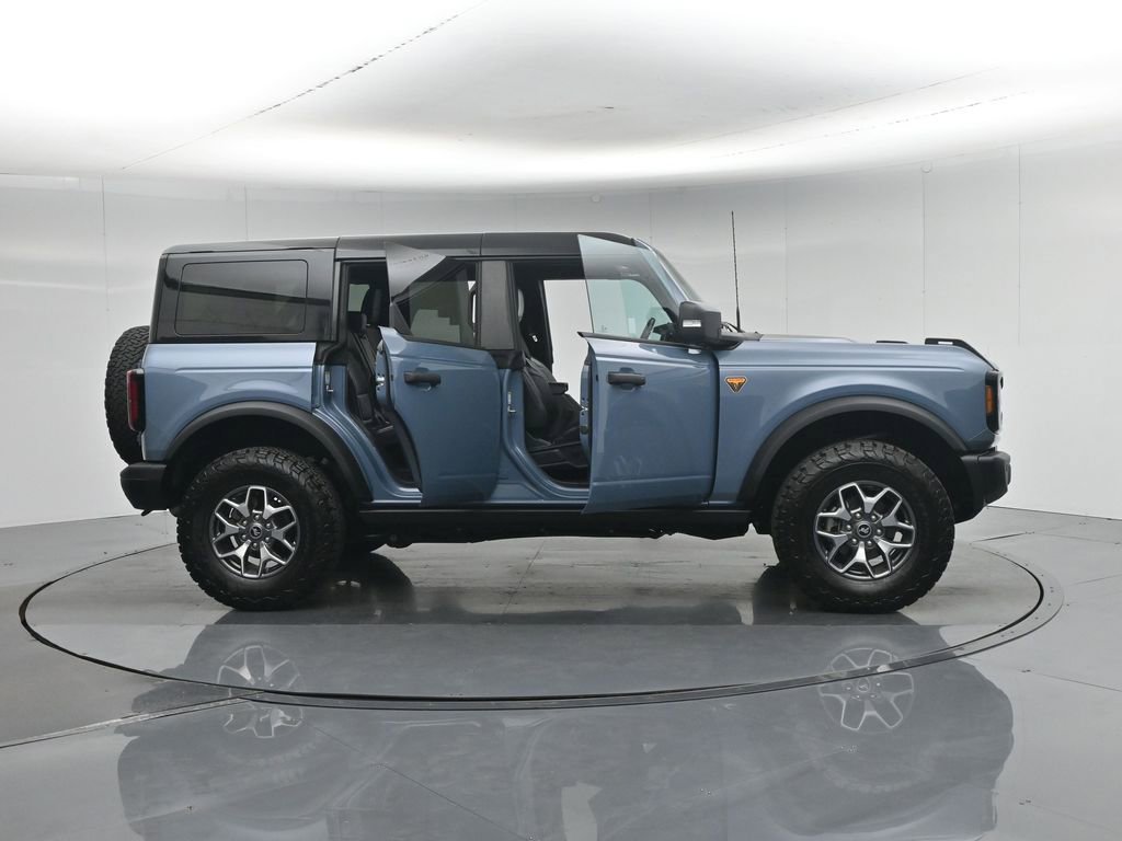 Certified 2025 Ford Bronco Badlands AWD/4WD image 5