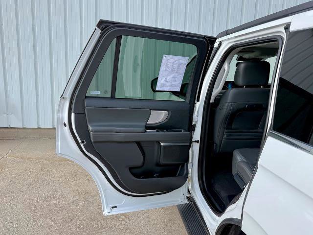 Certified 2025 Ford Expedition Active AWD/4WD image 16
