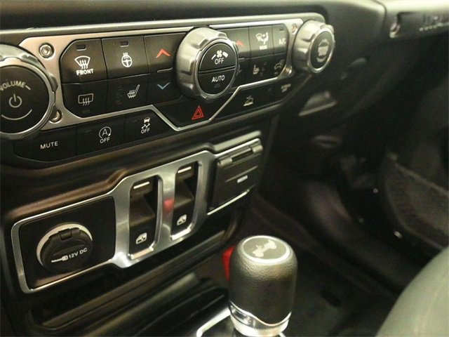 Used 2022 Jeep Wrangler Willys image 14