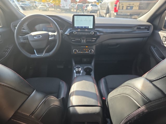 Certified 2025 Ford Escape ST-Line AWD/4WD image 18