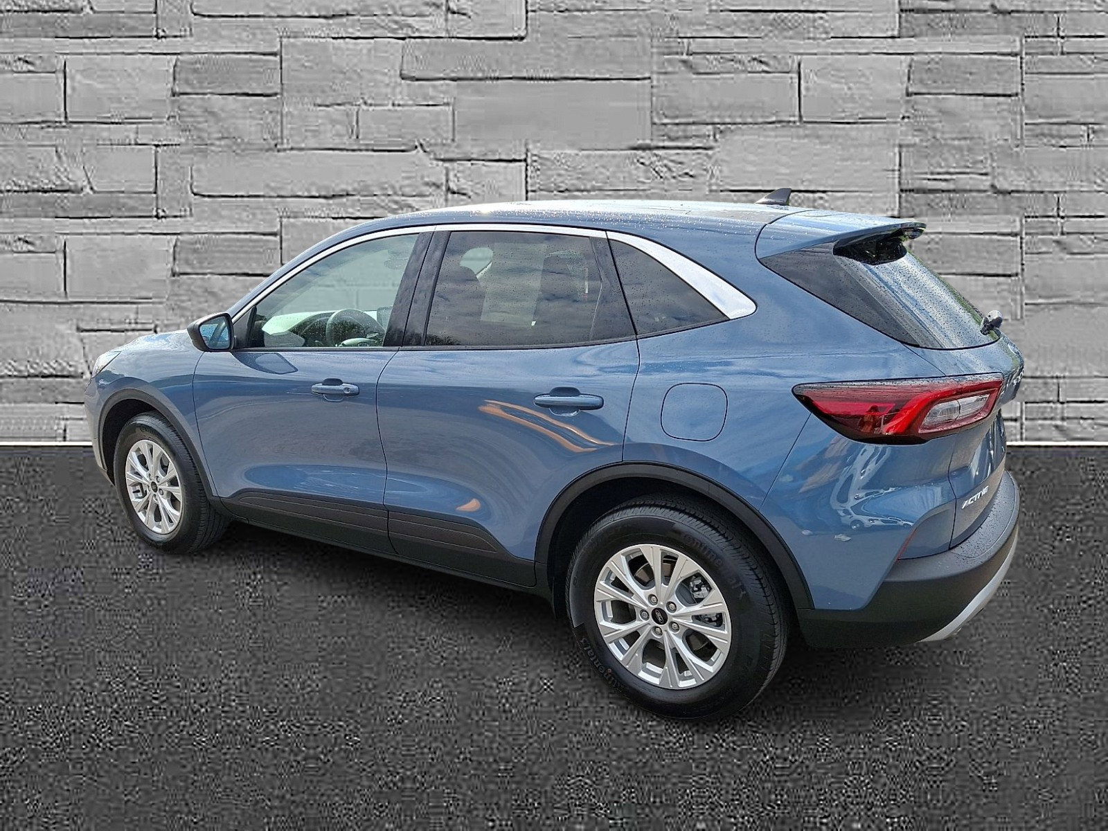 Certified 2023 Ford Escape Active AWD/4WD image 7