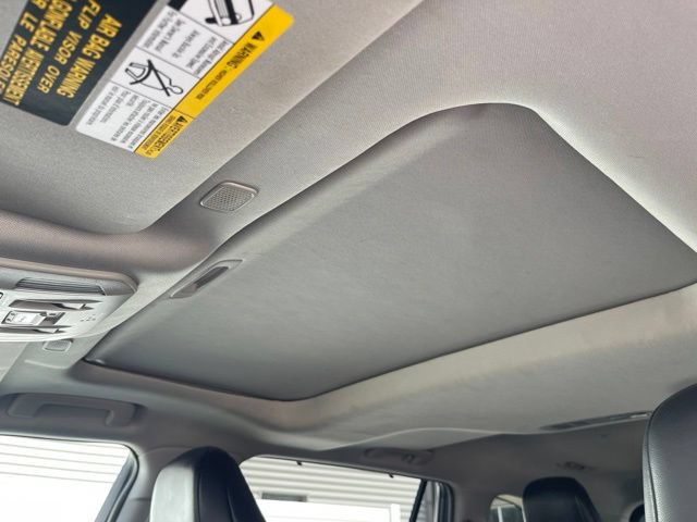 Used 2023 Toyota Highlander XLE FWD image 32