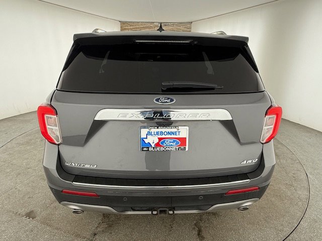 Certified 2022 Ford Explorer Limited w/ Limited Technology Package image 2