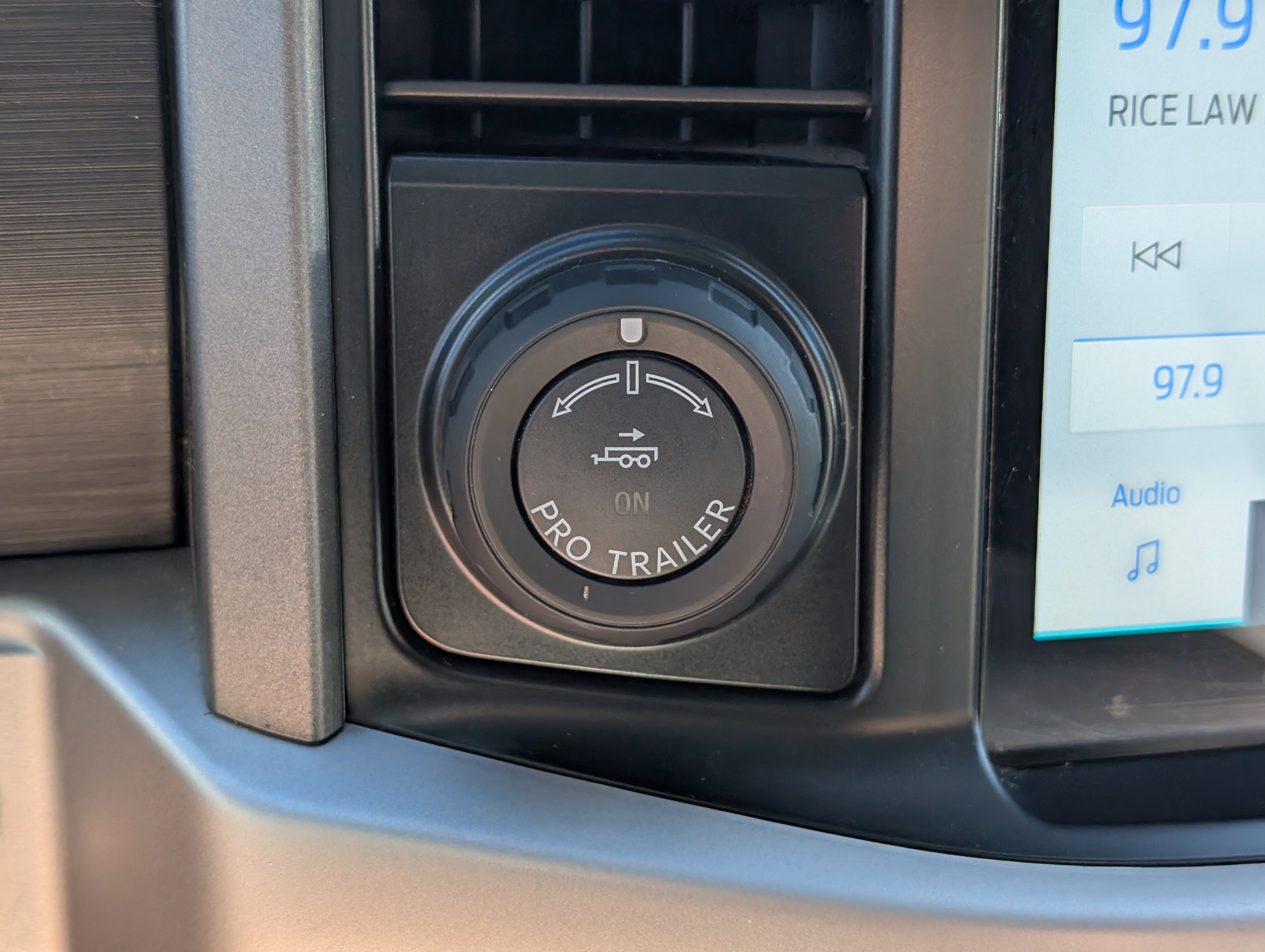 Certified 2022 Ford F150 XLT w/ Equipment Group 302A High image 25