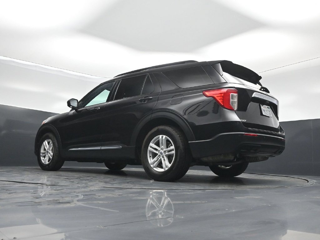 Certified 2024 Ford Explorer XLT RWD image 51