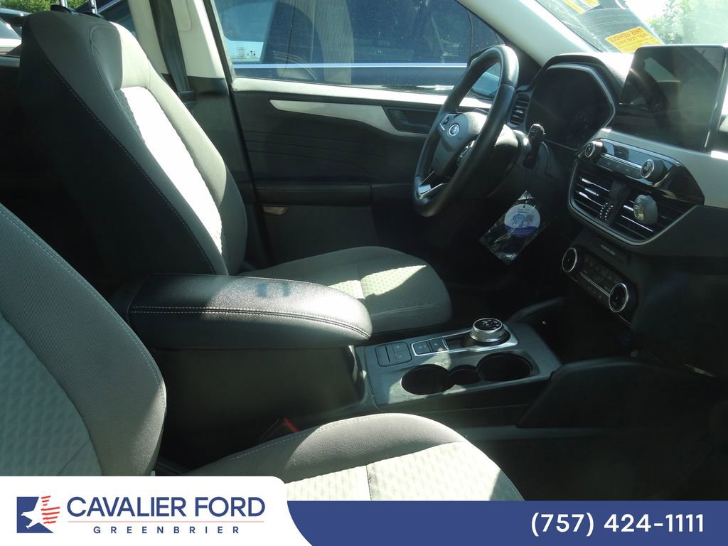 Certified 2022 Ford Escape SE w/ Convenience Package FWD image 9