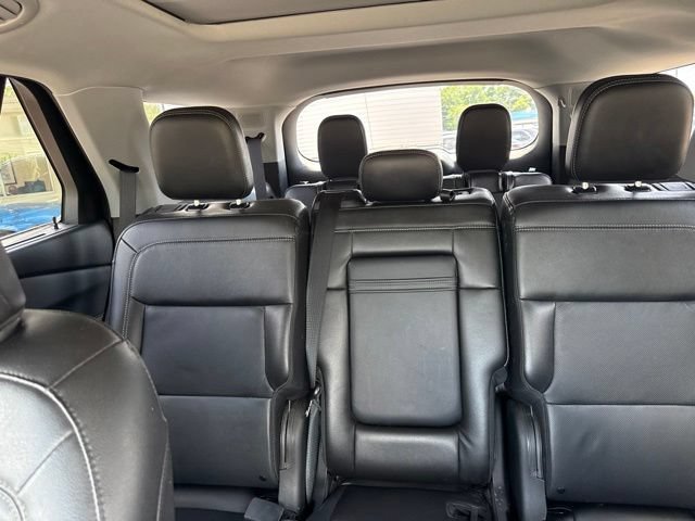 Certified 2022 Ford Explorer Limited w/ Equipment Group 301A AWD/4WD image 29
