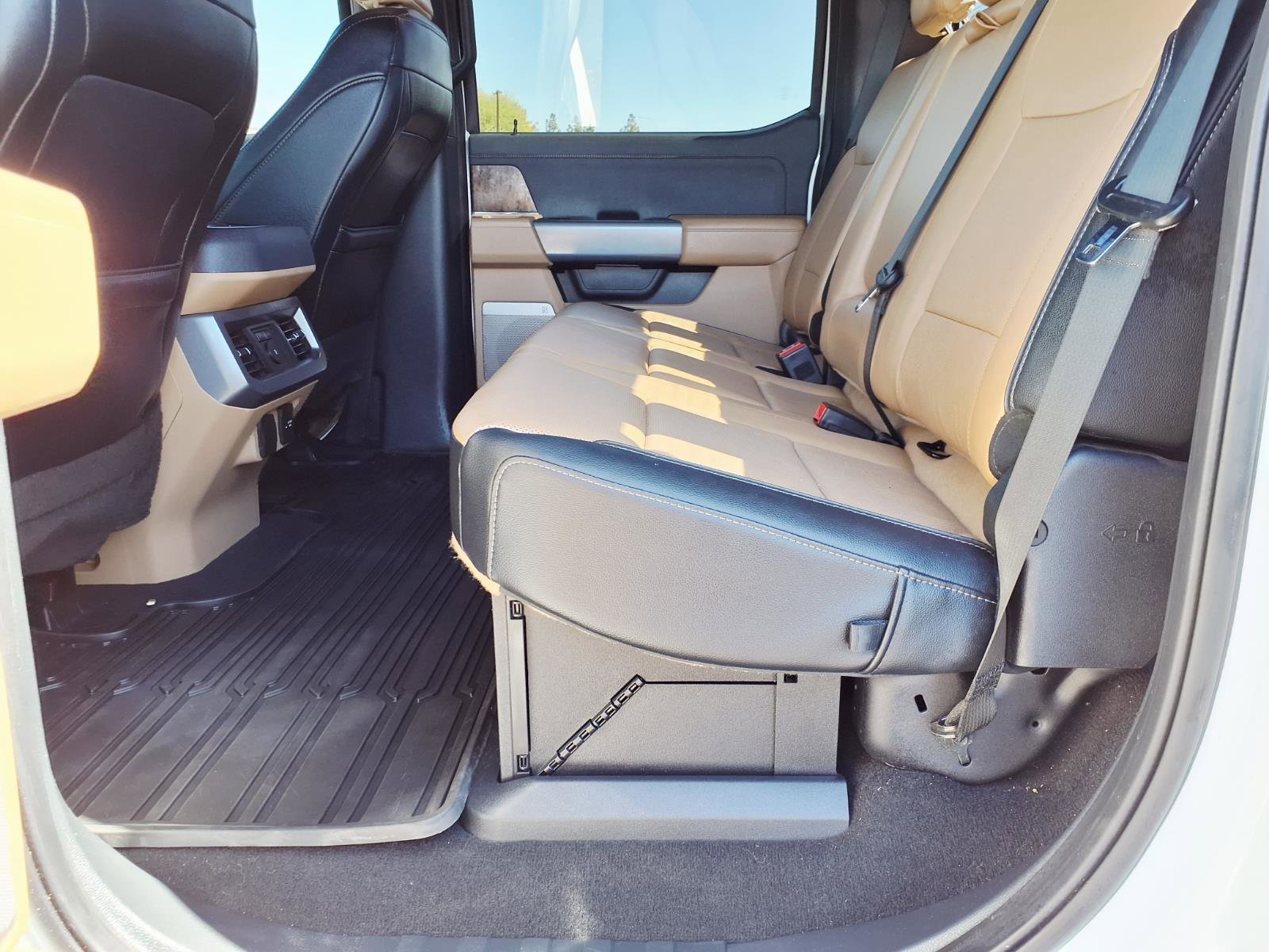 Certified 2023 Ford F450 Lariat w/ Tow Technology Package image 18