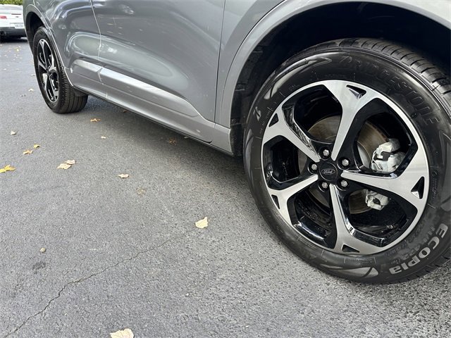 Certified 2024 Ford Escape ST-Line Elite image 12
