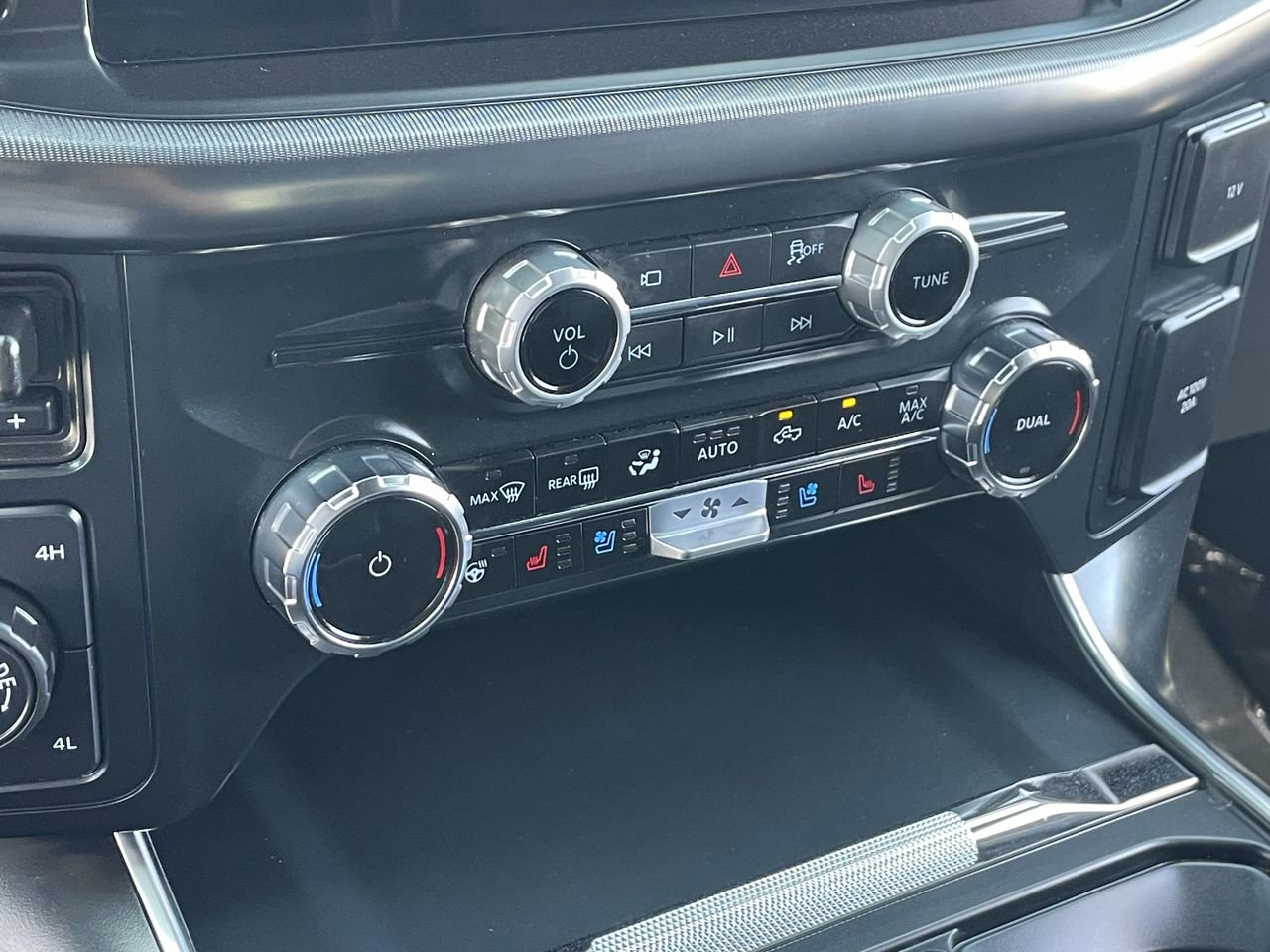 Certified 2025 Ford F150 Raptor AWD/4WD image 27