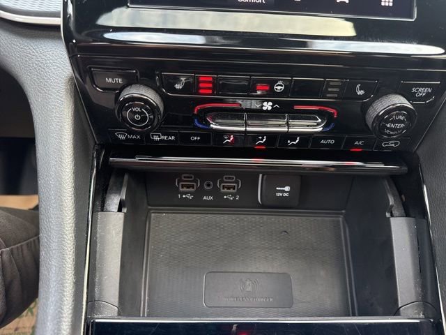 Used 2023 Jeep Grand Cherokee Altitude image 25