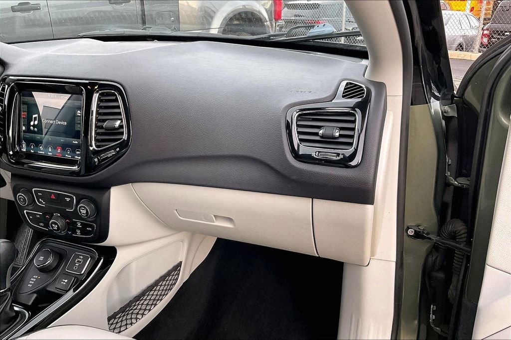 Used 2018 Jeep Compass Limited w/ Navigation Group image 14