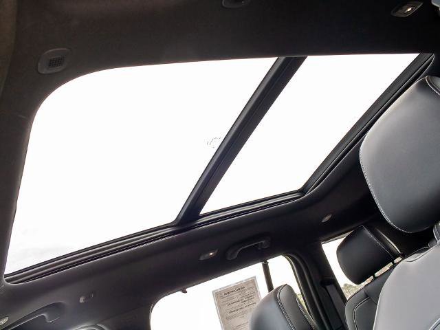 Used 2024 Jeep Grand Cherokee Limited 4xe w/ Luxury Tech Group II AWD/4WD image 21