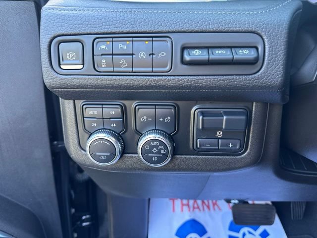 Used 2021 GMC Yukon Denali w/ Denali Ultimate Package AWD/4WD image 17