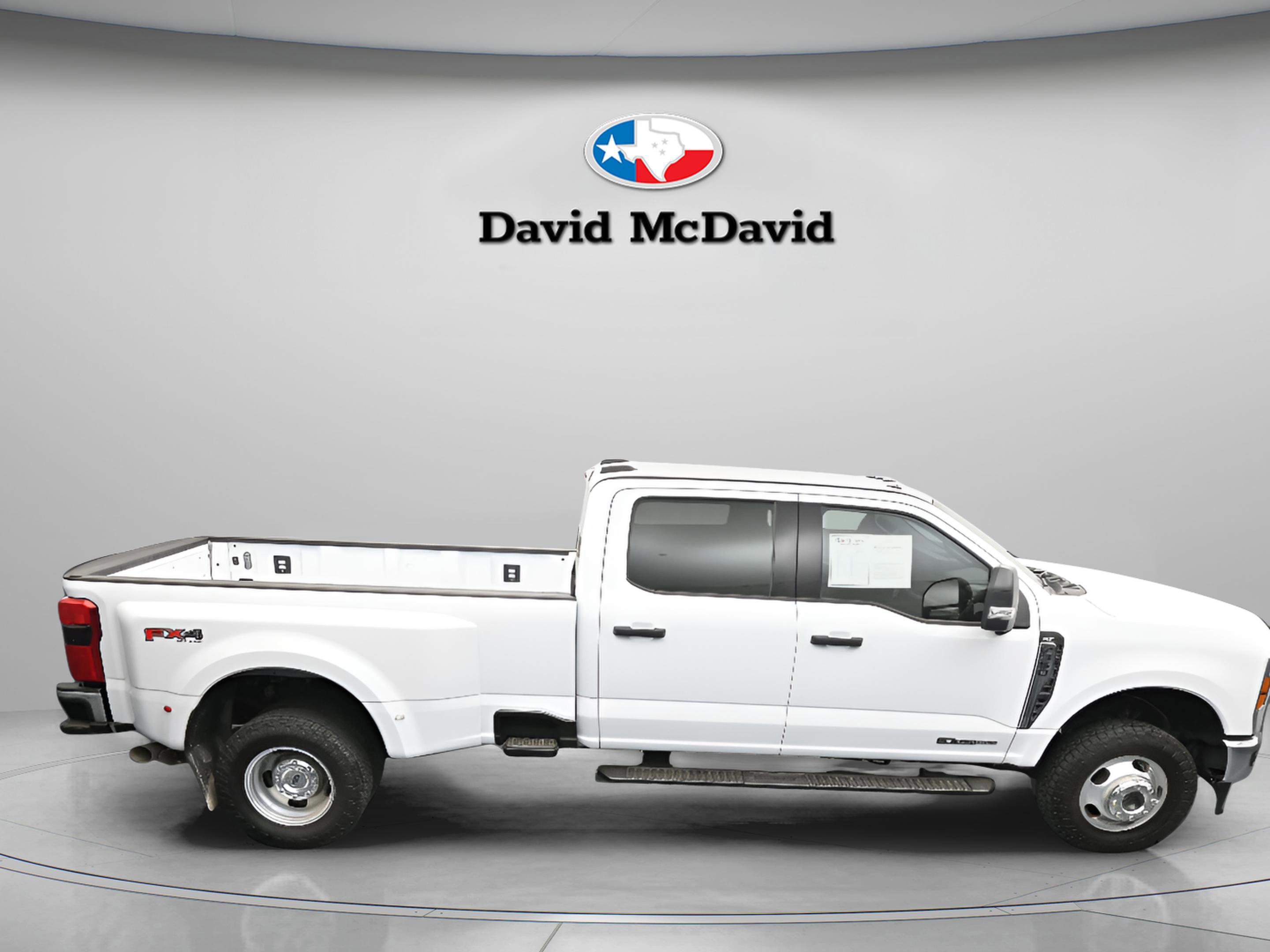 Certified 2024 Ford F350 XLT w/ 360-Degree Camera Package image 19