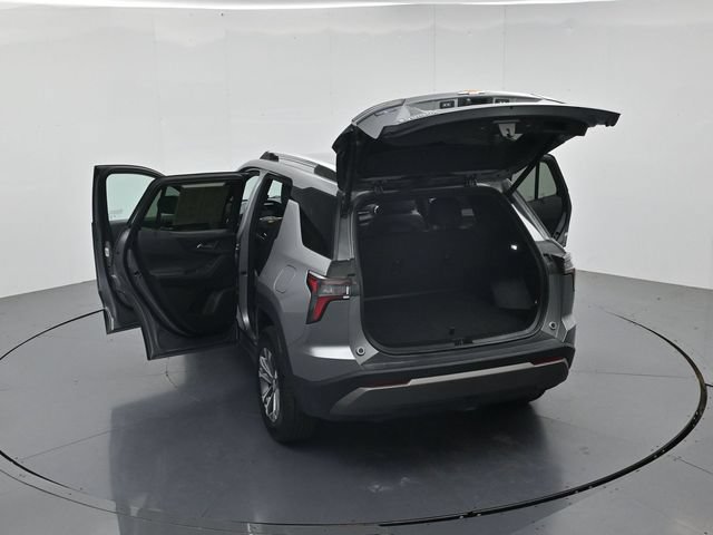 Used 2025 Chevrolet Equinox LT w/ Convenience Package II FWD image 48