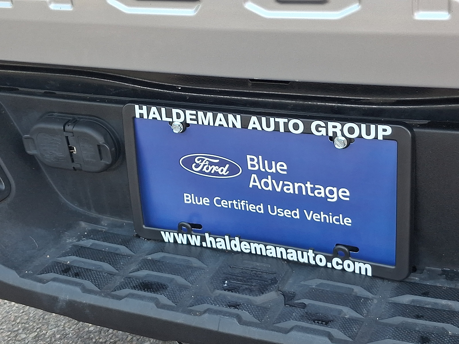 Used 2021 Toyota Tacoma SR5 AWD/4WD image 28