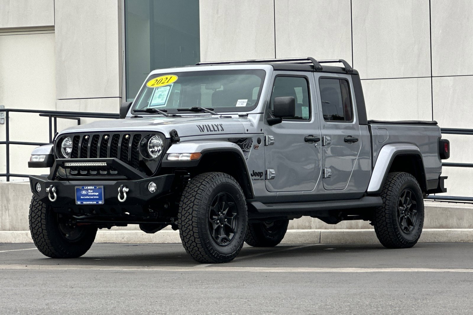 Used 2021 Jeep Gladiator Willys image 7