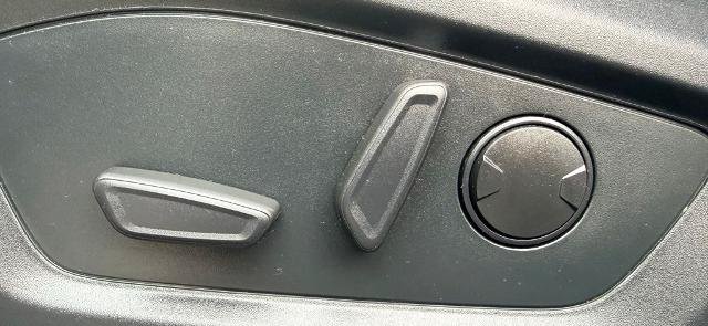 Certified 2024 Ford Explorer XLT w/ Equipment Group 202A AWD/4WD image 23