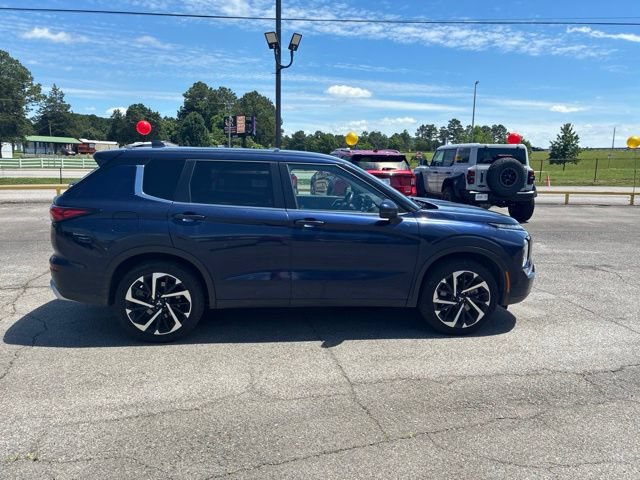 Used 2024 Mitsubishi Outlander SE FWD image 11