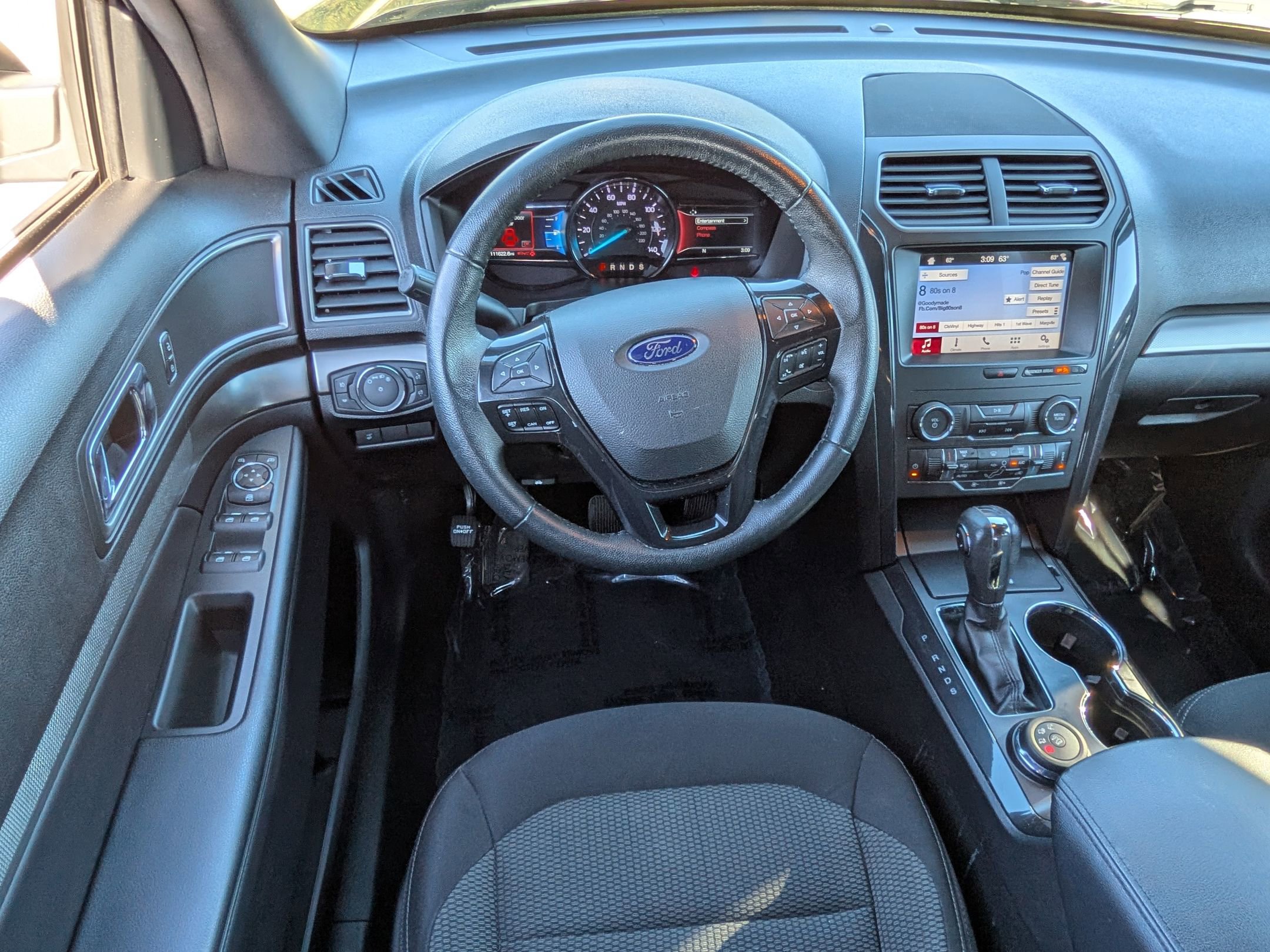 Certified 2019 Ford Explorer XLT w/ Equipment Group 201A image 30