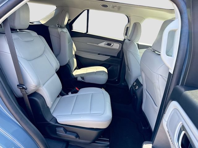 Certified 2025 Ford Explorer Active w/ Active Comfort Package AWD/4WD image 37
