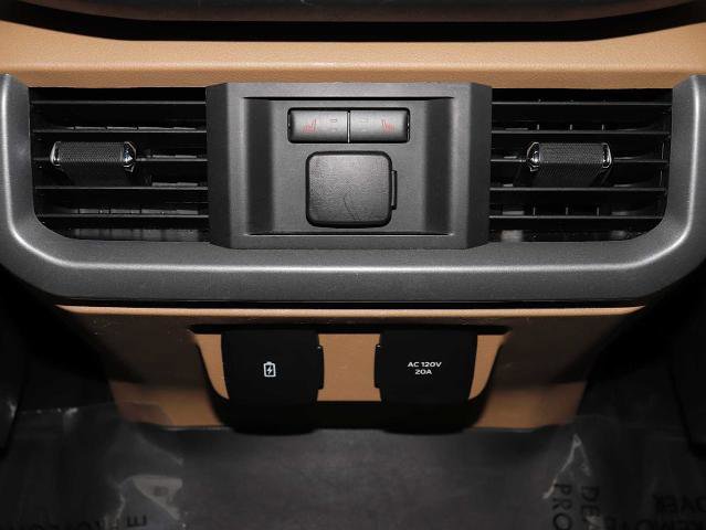 Certified 2021 Ford F150 Lariat w/ Equipment Group 502A High image 31