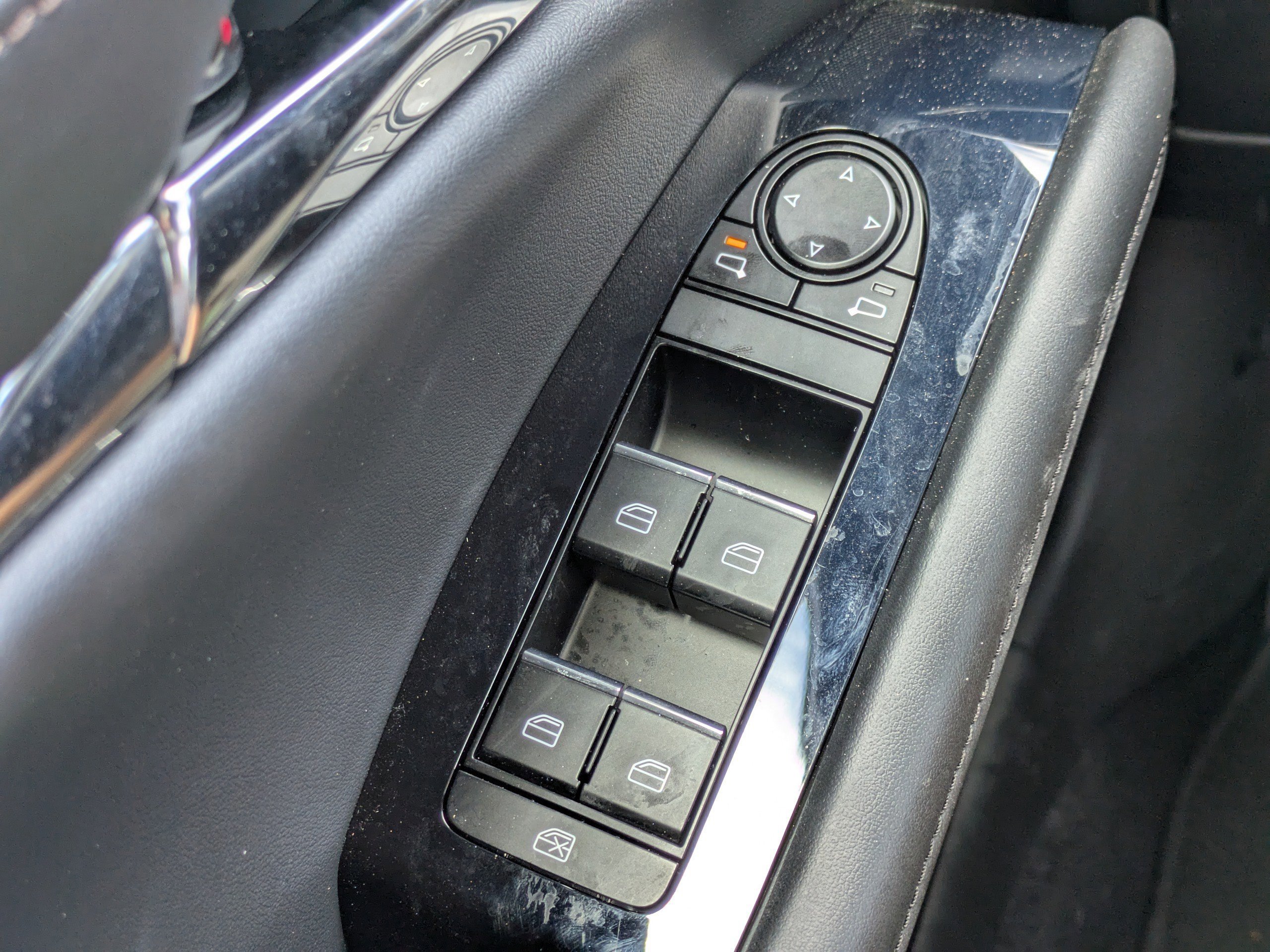 Used 2022 MAZDA MAZDA3 s image 21