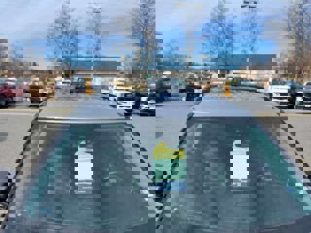 Certified 2022 Ford Explorer XLT w/ Equipment Group 202A image 39