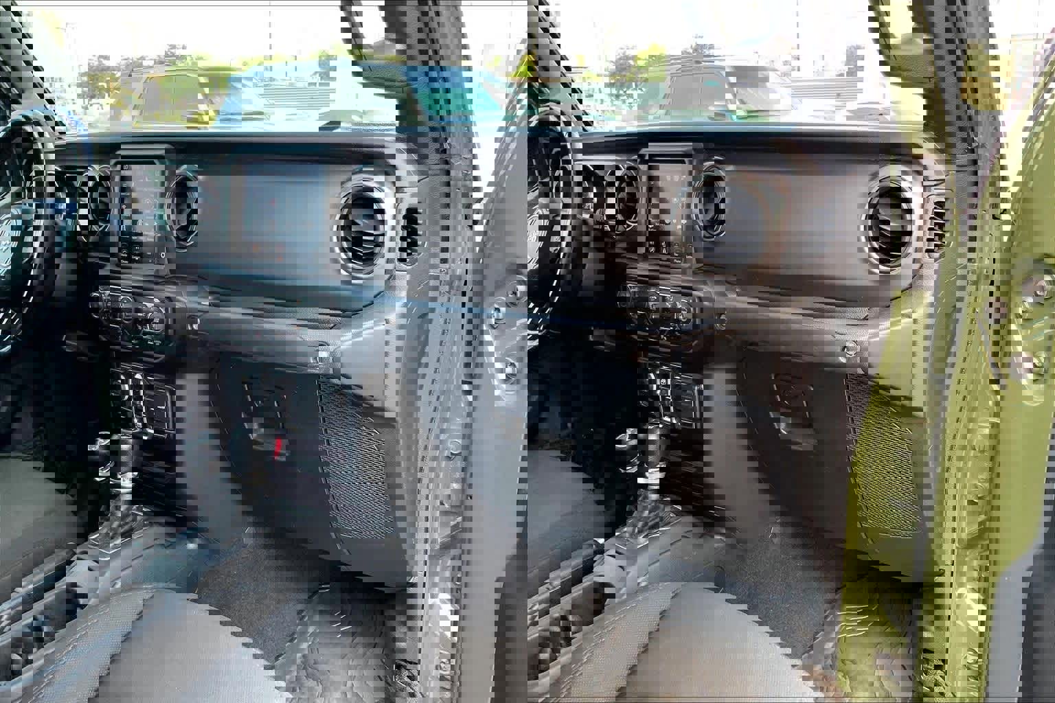 Used 2021 Jeep Gladiator Sport image 23