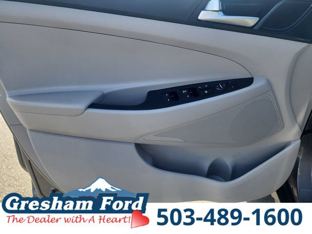 Used 2020 Hyundai Tucson SE AWD/4WD image 16