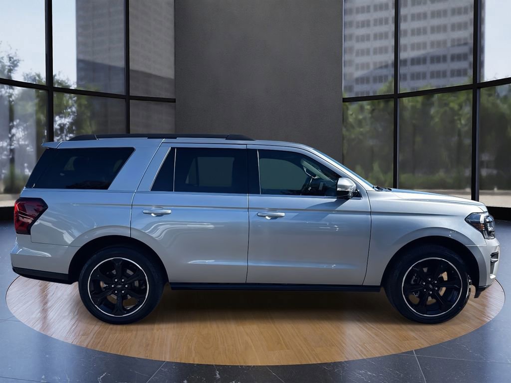 Certified 2022 Ford Expedition Limited image 2