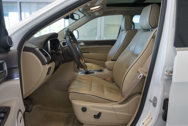 Used 2018 Jeep Grand Cherokee Overland AWD/4WD image 21
