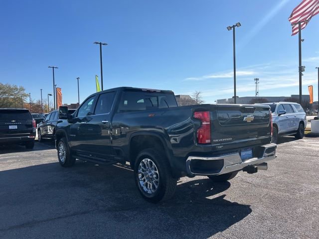 Used 2025 Chevrolet Silverado 2500 LTZ w/ LTZ Convenience Package image 3