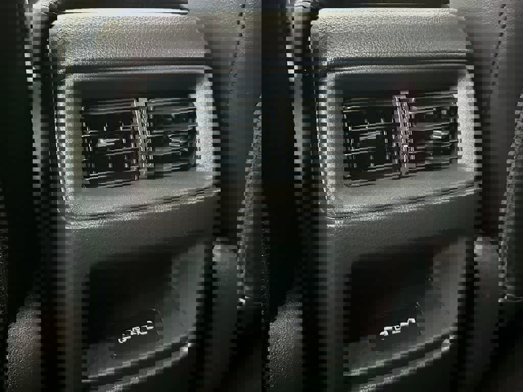 Used 2025 Honda CR-V EX-L image 16