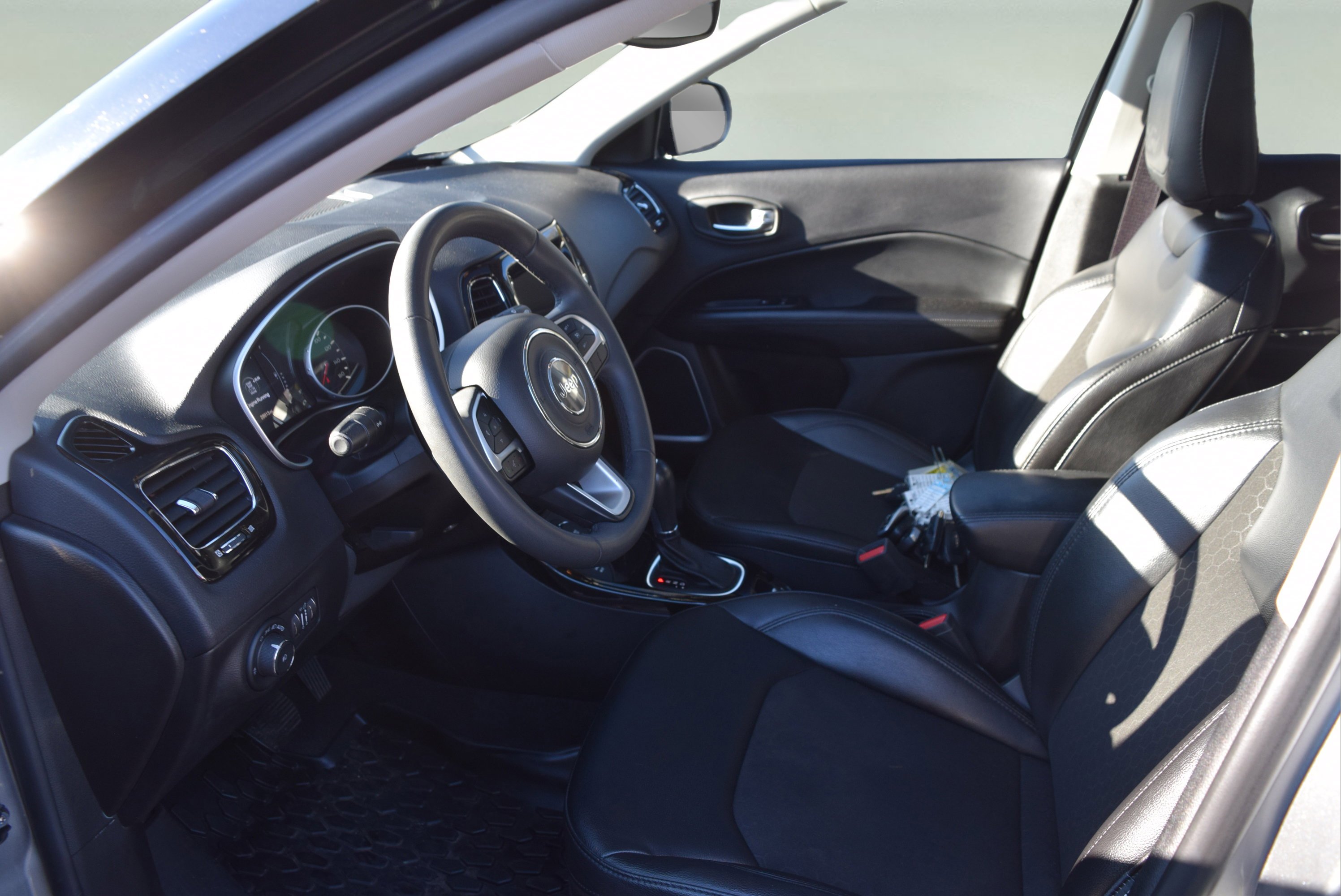 Used 2021 Jeep Compass Altitude w/ Sun and Sound Group image 9