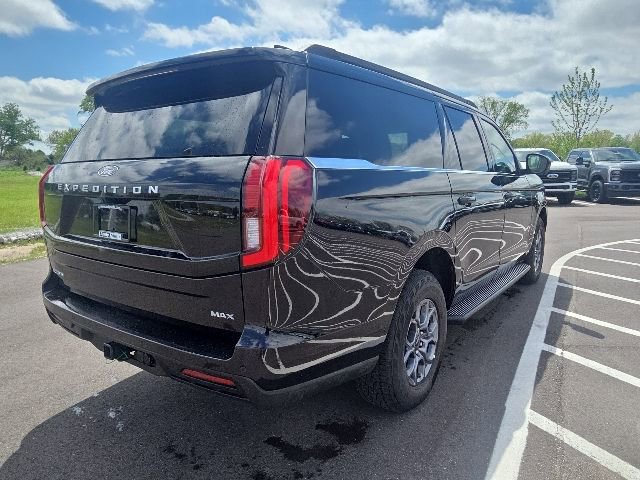 Certified 2025 Ford Expedition Max Active AWD/4WD image 8