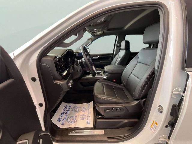 Used 2023 GMC Sierra 1500 SLT w/ SLT Premium Plus Package AWD/4WD image 14