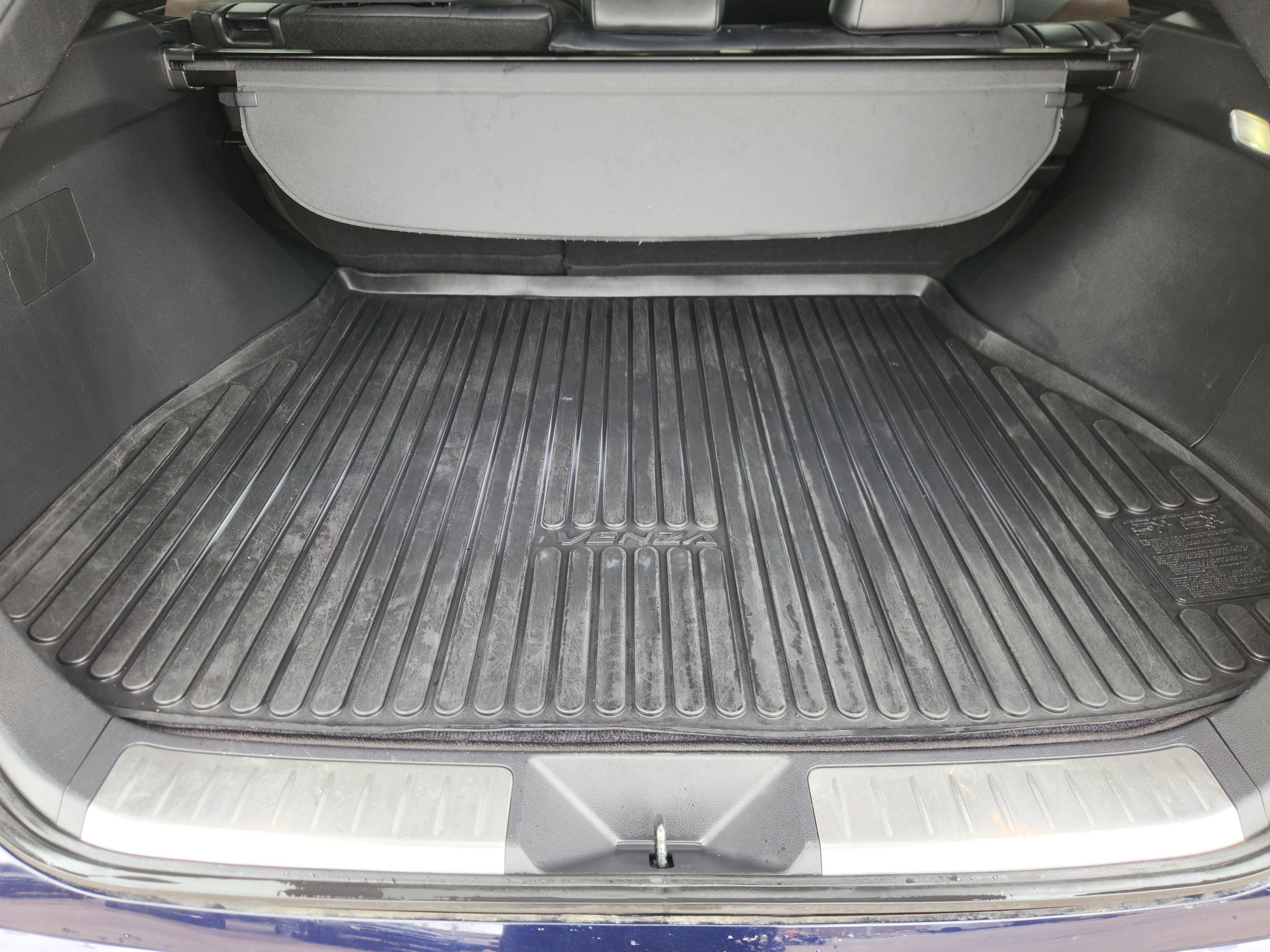 Used 2022 Toyota Venza XLE AWD/4WD image 23