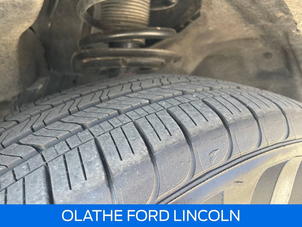 Certified 2023 Ford Explorer XLT w/ Equipment Group 202A AWD/4WD image 30